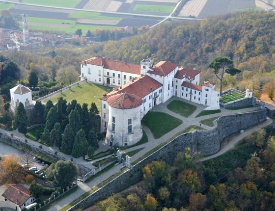castello-e-parco-di-masino-pic-nic-nel-parco-al-castello-di-masino_73005 castello-e-parco-di-masino-pic-nic-nel-parco-al-castello-di-masino_73005