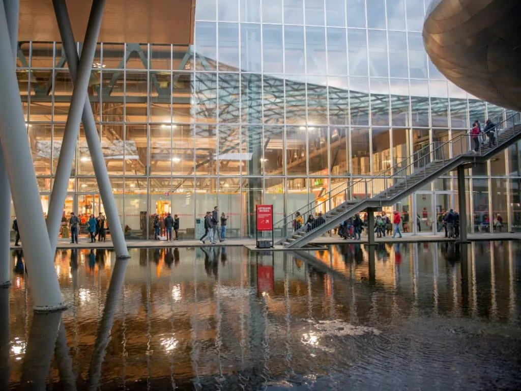 Noleggio bus per eventi in RHO Fiera Milano