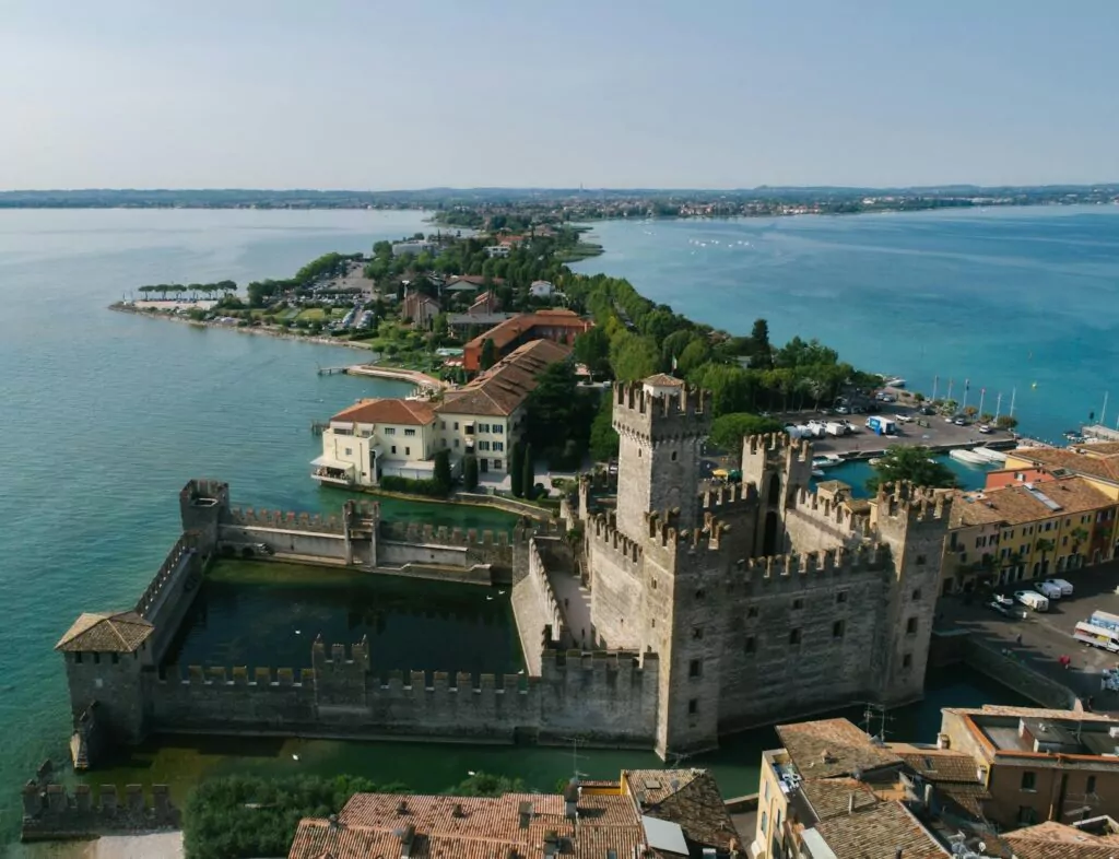 tour a sirmione lago di garda pullman NCC