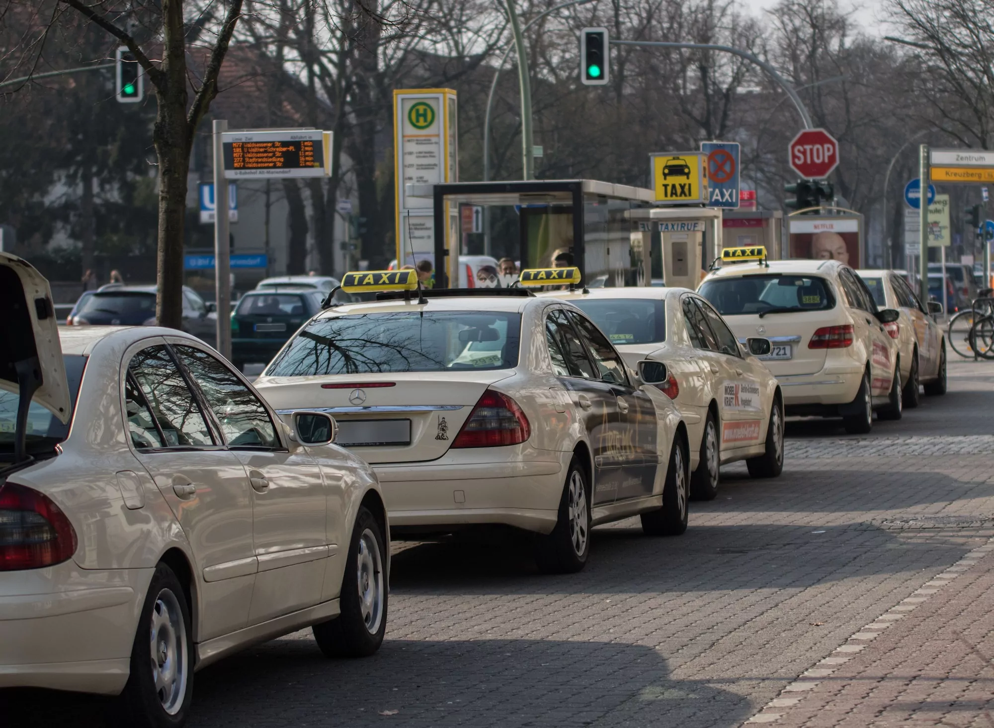 taxi vs ncc per muoversi a milano